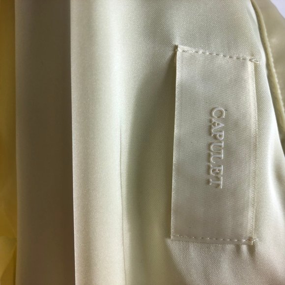 NWT - Ivory long sleeved Blouse Size M - Picture 6 of 7